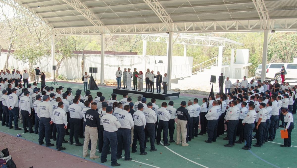 Los policías buscaban obtener apoyo de las instituciones