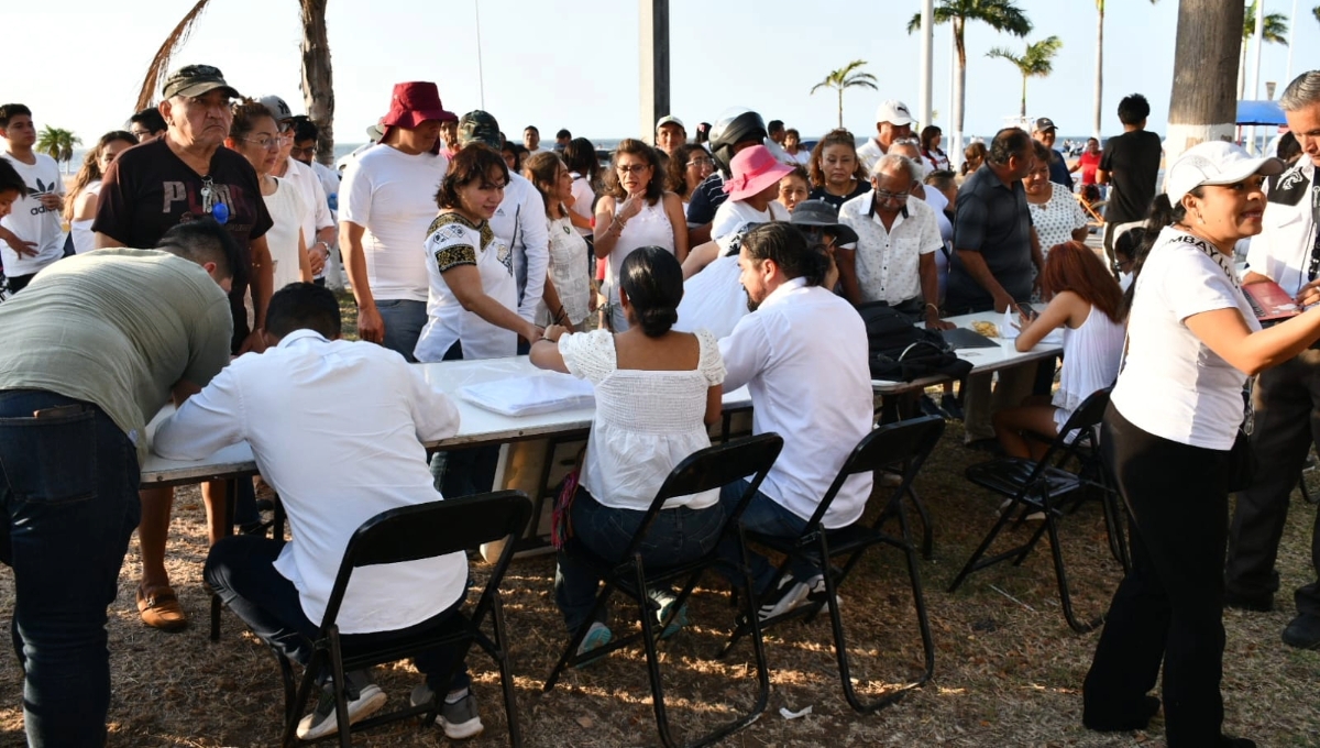 Campechanos piden la renuncia de Marcela Muñoz Martínez Campechanos piden la renuncia de Marcela Muñoz Martínez