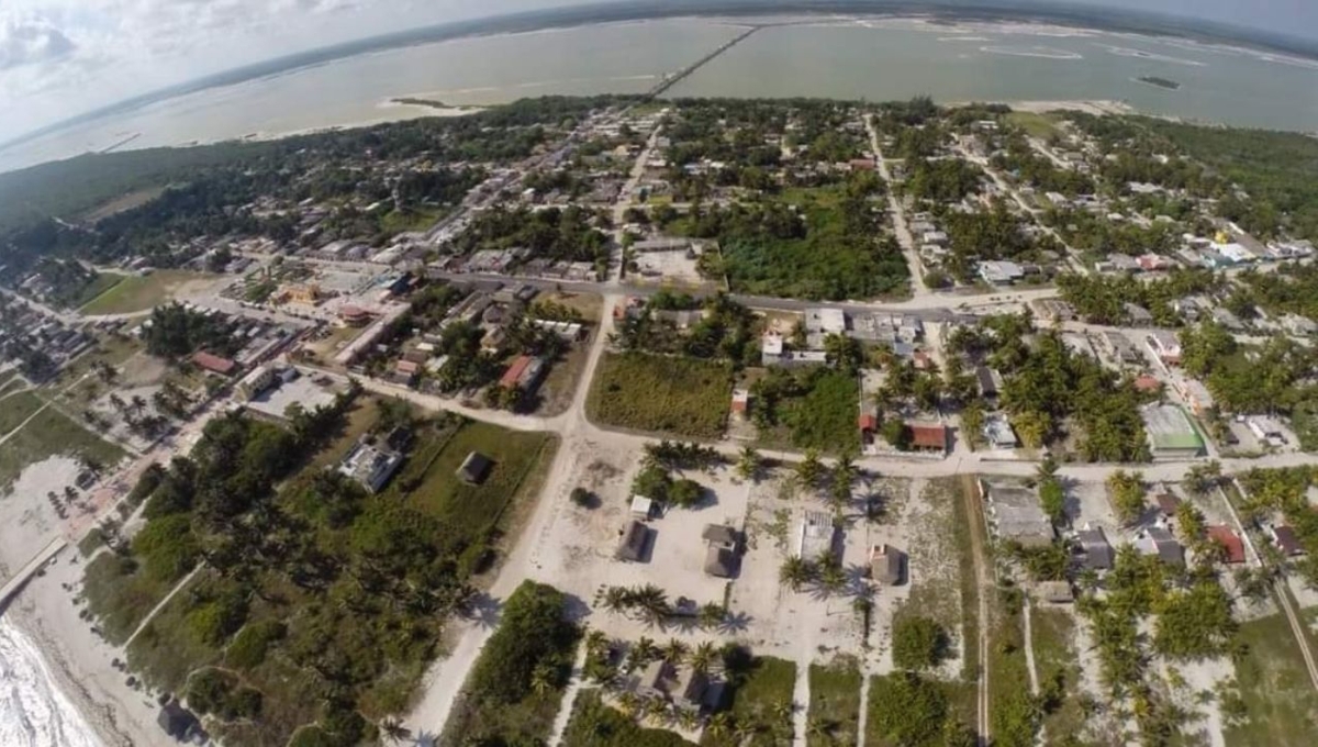 La costa de El Cuyo es amenazada por inmobiliarias La costa de El Cuyo es amenazada por inmobiliarias