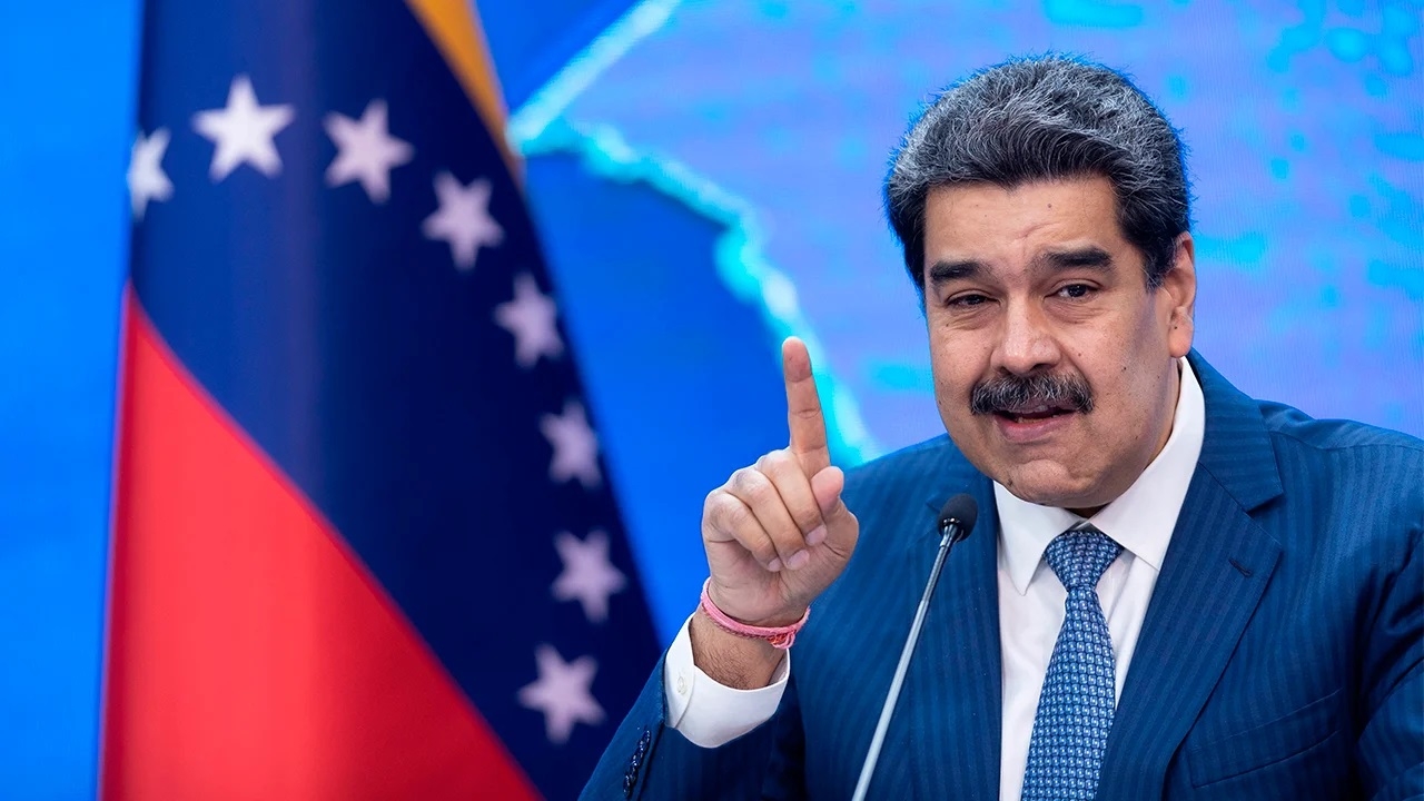 Nicolás Maduro anuncia cierre de embajada y consulados en Ecuador Nicolás Maduro anuncia cierre de embajada y consulados en Ecuador