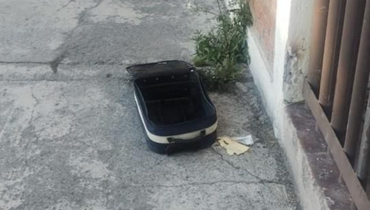 Así lucía la maleta en que dejaron al niño en Puebla