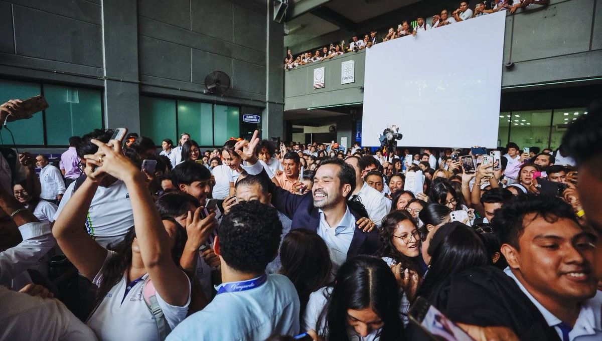 Ante los banqueros, Jorge Álvarez Máynez, subrayó la necesidad de reformar el sistema educativo para alinearlo más estrechamente con las necesidades del mercado laboral