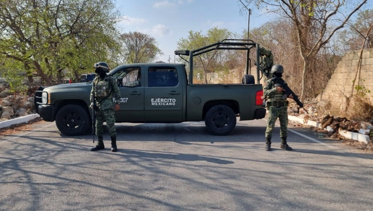 Durante el cateo se detuvieron a Argelia G. A., de 63 años, y Fernando B. D., de 61.