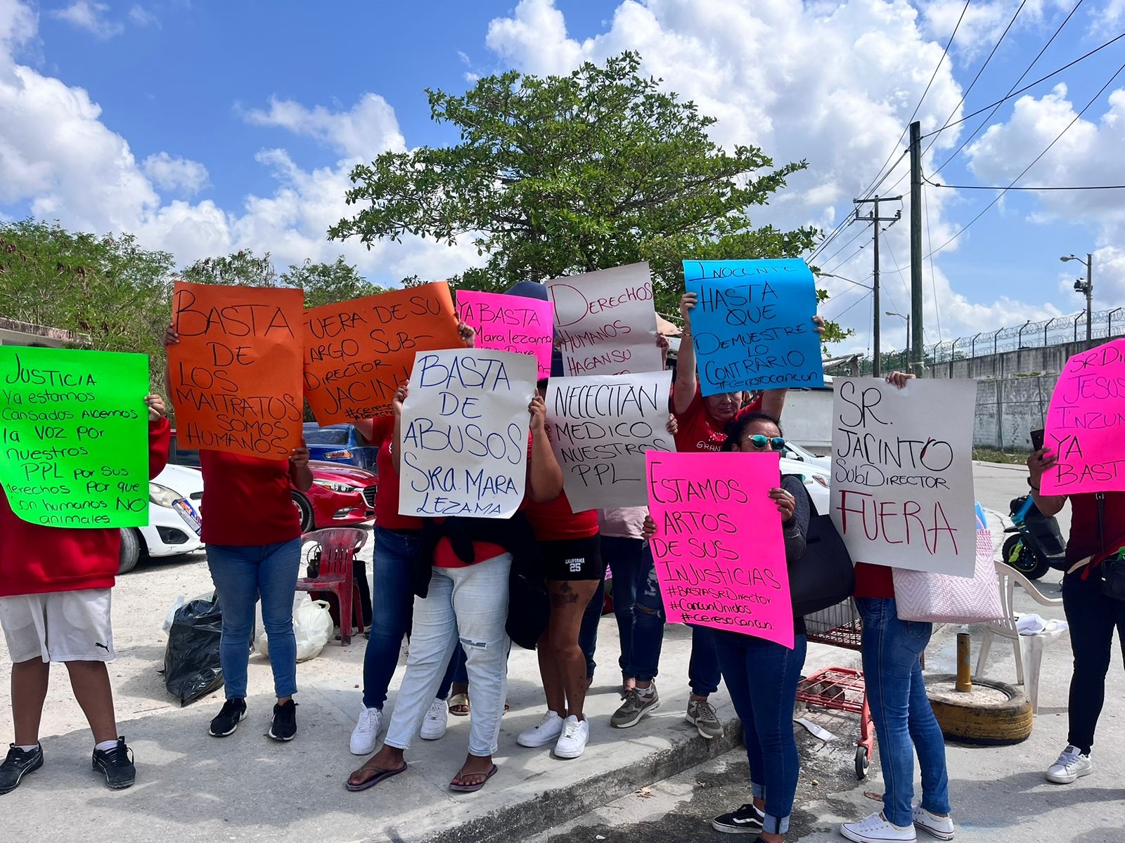 Familiares de prisioneros denunciaron que se atropellan sus derechos humanos y se les tortura Familiares de prisioneros denunciaron que se atropellan sus derechos humanos y se les tortura