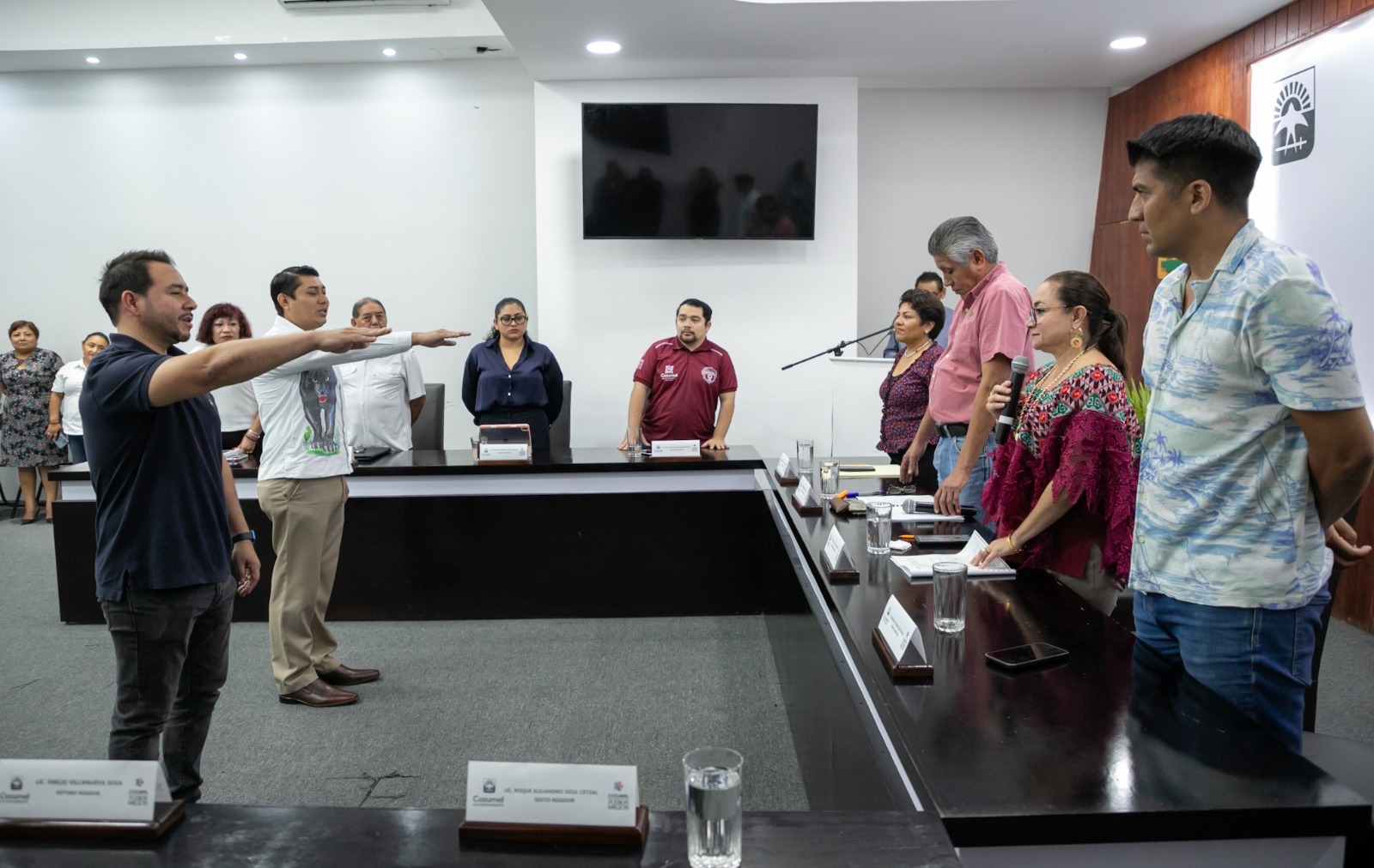 Emilio Villanueva Sosa asumió como Séptimo Regidor en el Ayuntamiento de Cozumel Emilio Villanueva Sosa asumió como Séptimo Regidor en el Ayuntamiento de Cozumel