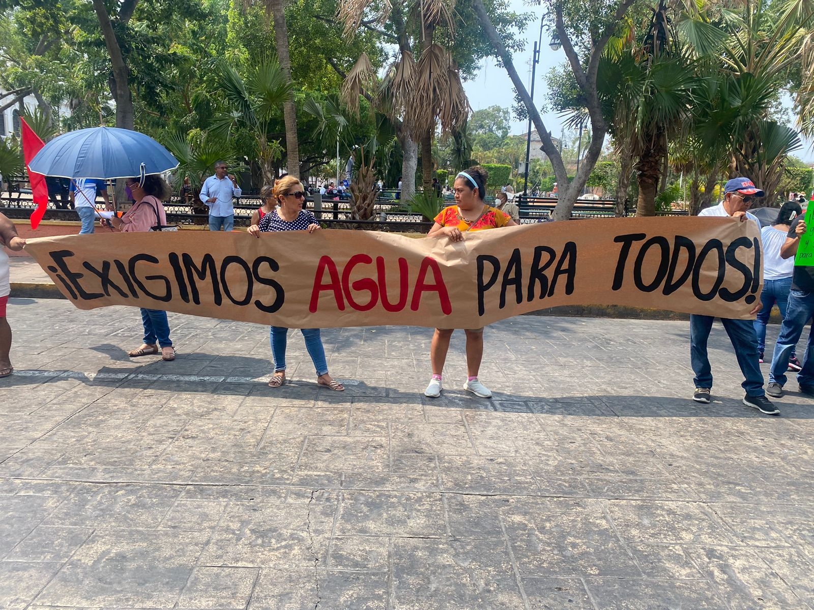 Movimiento Antorchista protesta para visibilizar el problema del agua en Yucatán