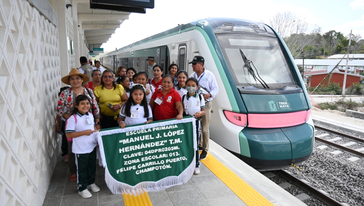 La excursión fue un reconocimiento a su buen promedio y con motivo de la celebración del Día del Niño