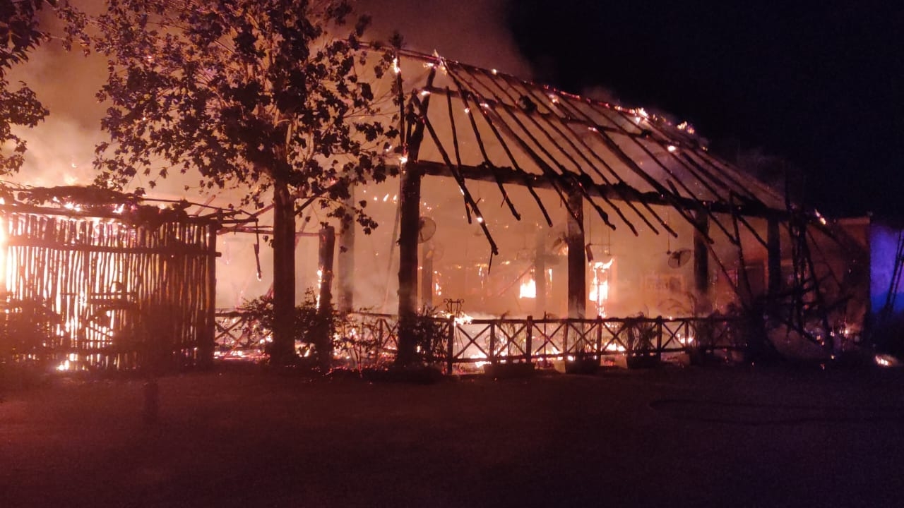 El fuego consumió parte del restaurante Zamná de Izamal El fuego consumió parte del restaurante Zamná de Izamal