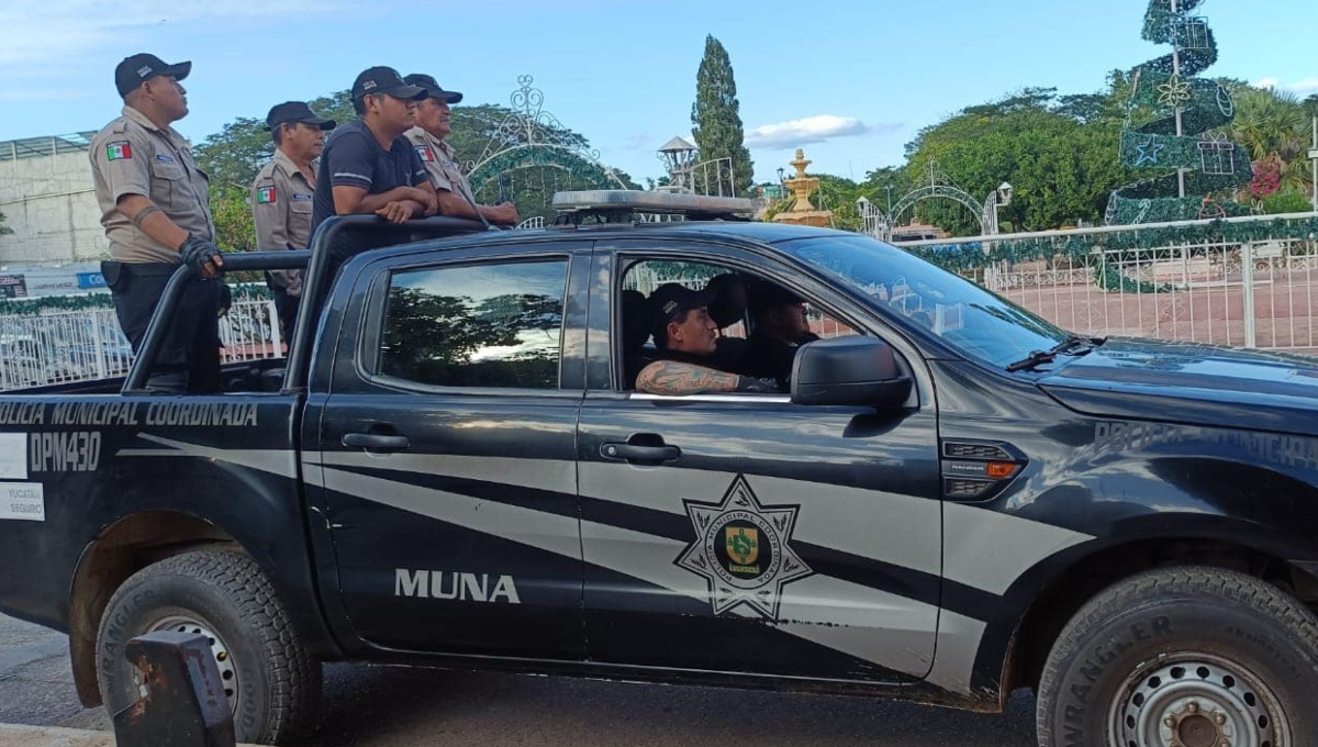 Los oficiales le decomisaron su motocicleta al artesano