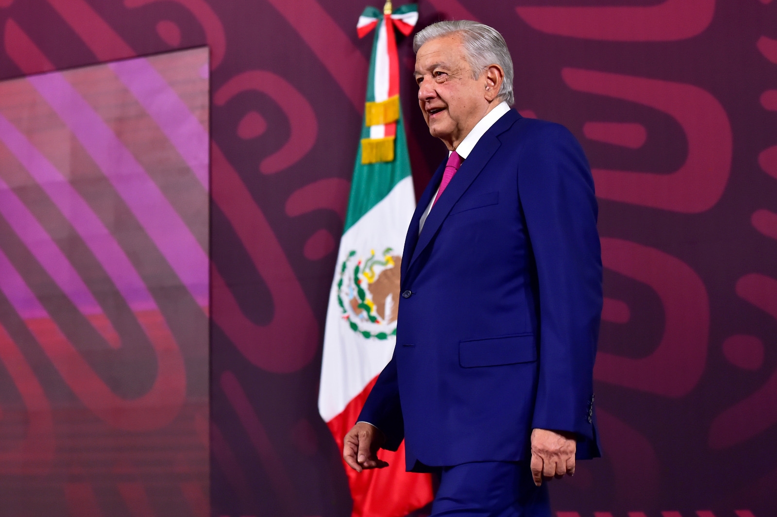 El mandatario mexicano fue enfático al señalar que los medios de comuniación deben abandonar las tácticas obsoletas y adaptarse a nuevos enfoques