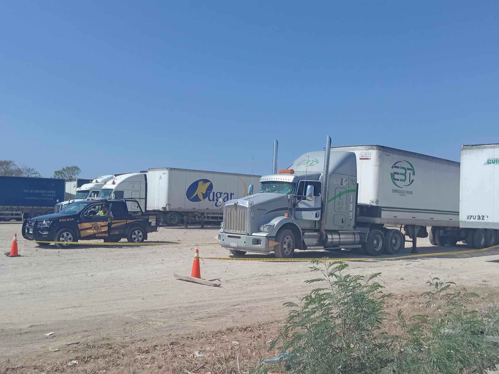 Un compañero del trailero fue quien lo encontró convulsionando en su unidad estacionada en el Periférico de Mérida Un compañero del trailero fue quien lo encontró convulsionando en su unidad estacionada en el Periférico de Mérida