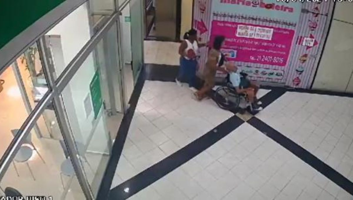 La justicia de Brasil, decretó la libertad provisional de Érika de Souza, mujer que llevó a su tío muerto en una silla de ruedas a un banco de Río de Janeiro para solicitar un préstamo La justicia de Brasil, decretó la libertad provisional de Érika de Souza, mujer que llevó a su tío muerto en una silla de ruedas a un banco de Río de Janeiro para solicitar un préstamo