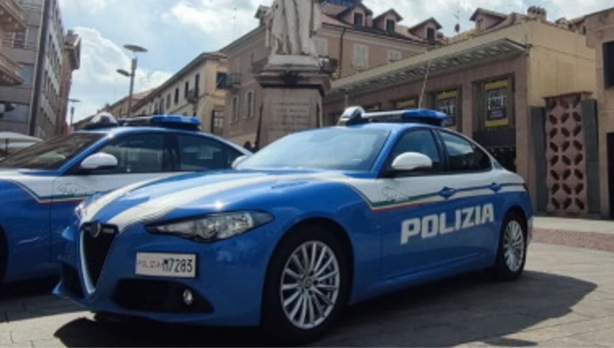 En el norte de Italia, un niño de once años ha sido identificado por la policía como el responsable de un robo de más de 6 mil euros en efectivo de un supermercado local En el norte de Italia, un niño de once años ha sido identificado por la policía como el responsable de un robo de más de 6 mil euros en efectivo de un supermercado local