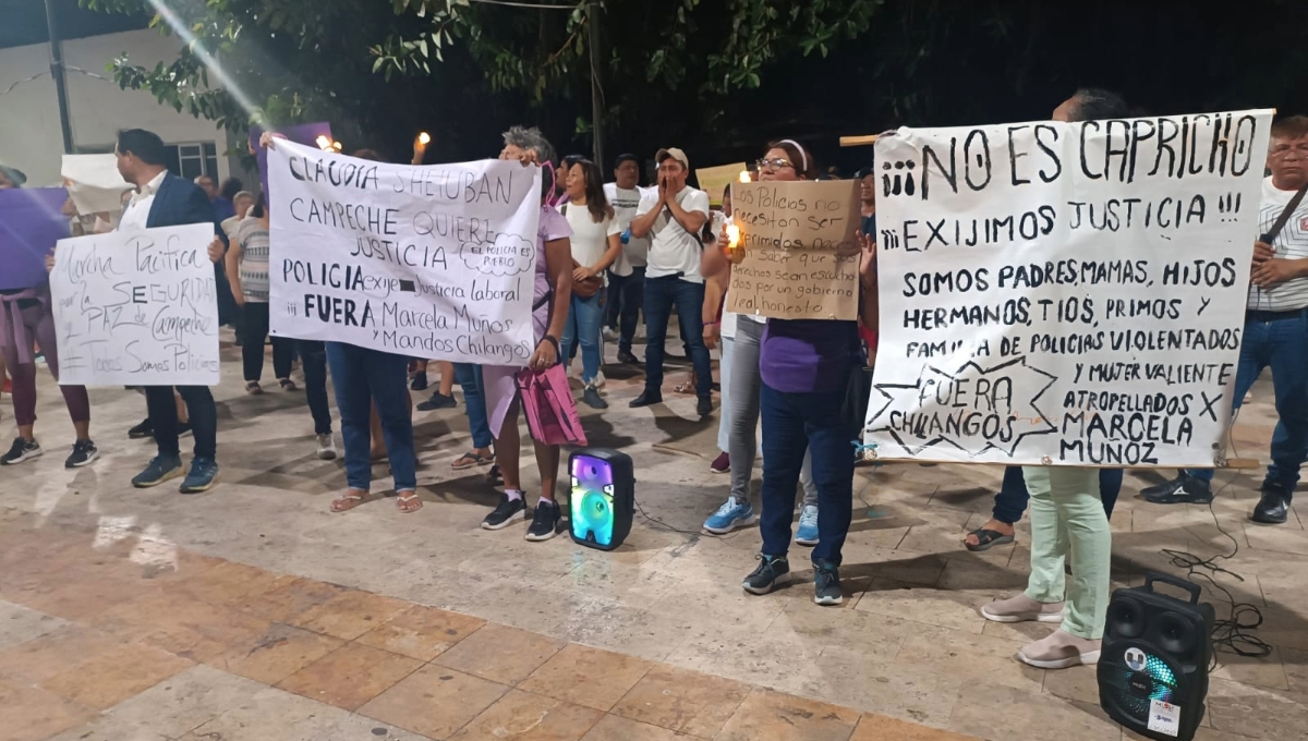 Se manifestaron con pancartas afuera de Derechos Humanos Se manifestaron con pancartas afuera de Derechos Humanos