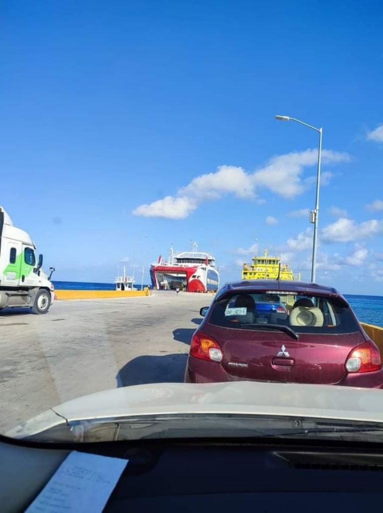 En el caso de Cozumel, se debe viajar primero a Playa del Carmen En el caso de Cozumel, se debe viajar primero a Playa del Carmen