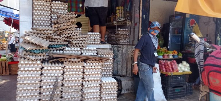 Inflación en México se modera a 3.96% en abril 2025 con reducción en electricidad y huevo