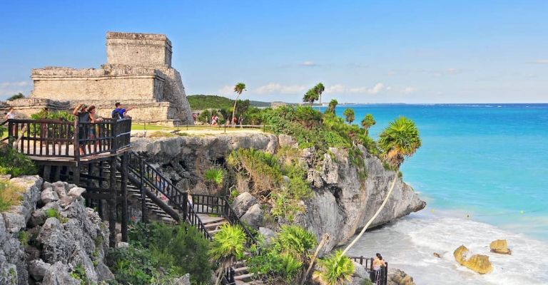 Tulum se ha convertido en uno de los destinos turísticos más importante Tulum se ha convertido en uno de los destinos turísticos más importante