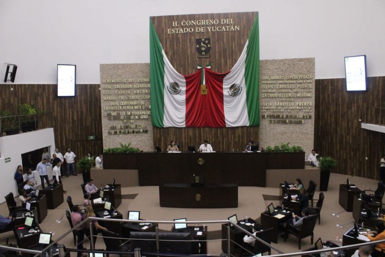 El PAN logró seis legisladores de representación proporcional y PRI, PVEM, PT y MC dos cada uno