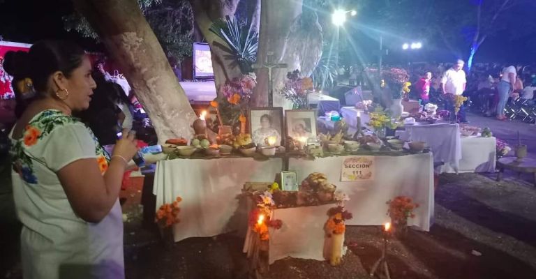 Yucatecos recuerdan a sus difuntos cada año Yucatecos recuerdan a sus difuntos cada año