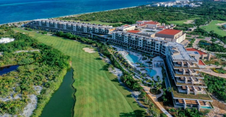 El proyecto del corredor turístico Cancún-Costa Mujeres incluye un nuevo boulevard similar al de la zona hotelera de Cancún El proyecto del corredor turístico Cancún-Costa Mujeres incluye un nuevo boulevard similar al de la zona hotelera de Cancún