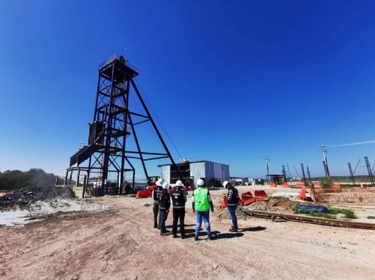 Hallan restos del sexto minero en 'El Pinabete', Coahuila; continúan labores de rescate