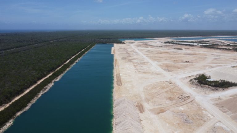 AMLO proponte convertir más de 2 mil hectáreas en un área protegida para las familias AMLO proponte convertir más de 2 mil hectáreas en un área protegida para las familias