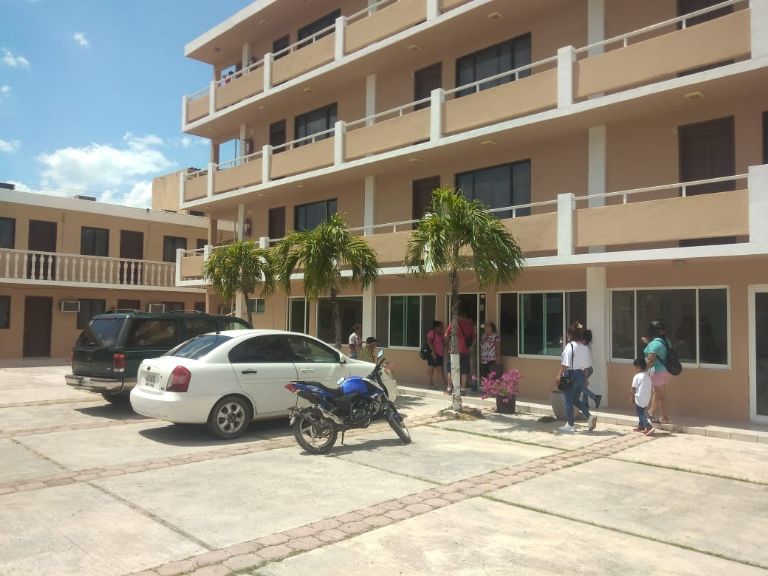  Renta de casas "el enemigo" de los hoteleros de Sabancuy   