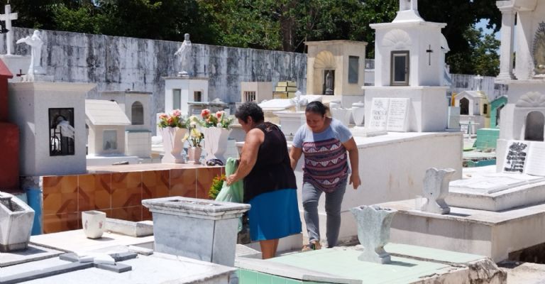 Día de Muertos: Horario para visitar a los fieles difuntos en cementerios de Campeche