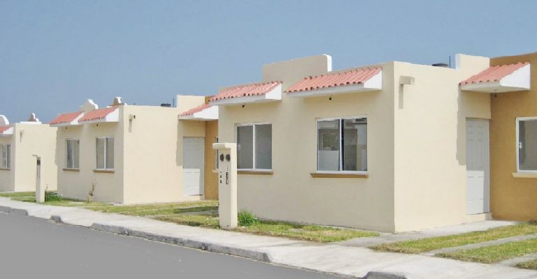 El convenio permitirá reducir los trámites de construcción y facilitará la edificación de al menos 3 mil viviendas en Campeche El convenio permitirá reducir los trámites de construcción y facilitará la edificación de al menos 3 mil viviendas en Campeche