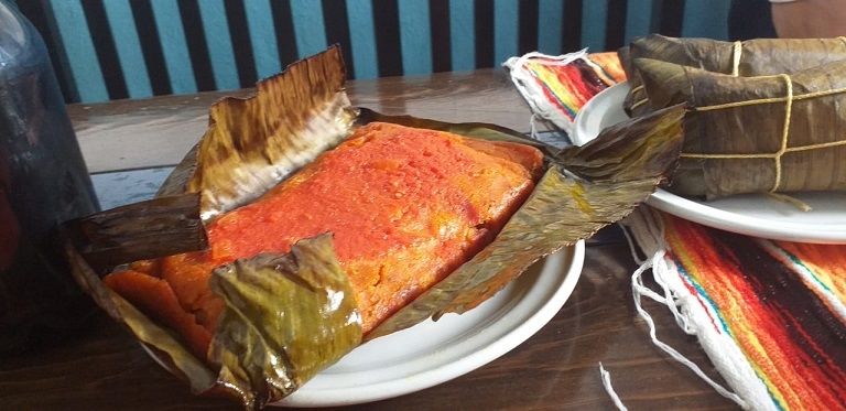Los tamales yucatecos son bastante rendidores para la cena Los tamales yucatecos son bastante rendidores para la cena