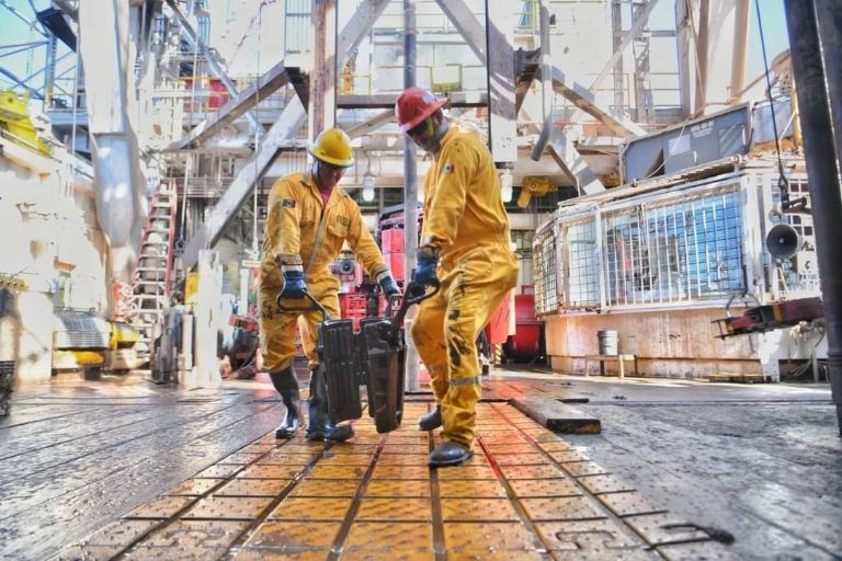 Se espera que la producción promedio diaria anual alcance los 744 mil barriles para 2024. Se espera que la producción promedio diaria anual alcance los 744 mil barriles para 2024.